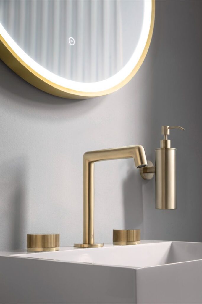 2f9462c1472ce21bc9ff2799b714f70c Elegant Bathroom Design Ideas That Bring Timeless Luxury Into Your Home