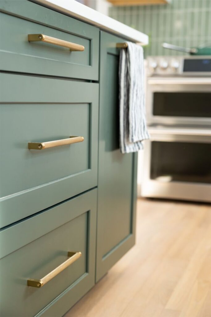 U-Shaped Kitchen Design Ideas That Are Hardworking, Beautiful & Seriously Functional