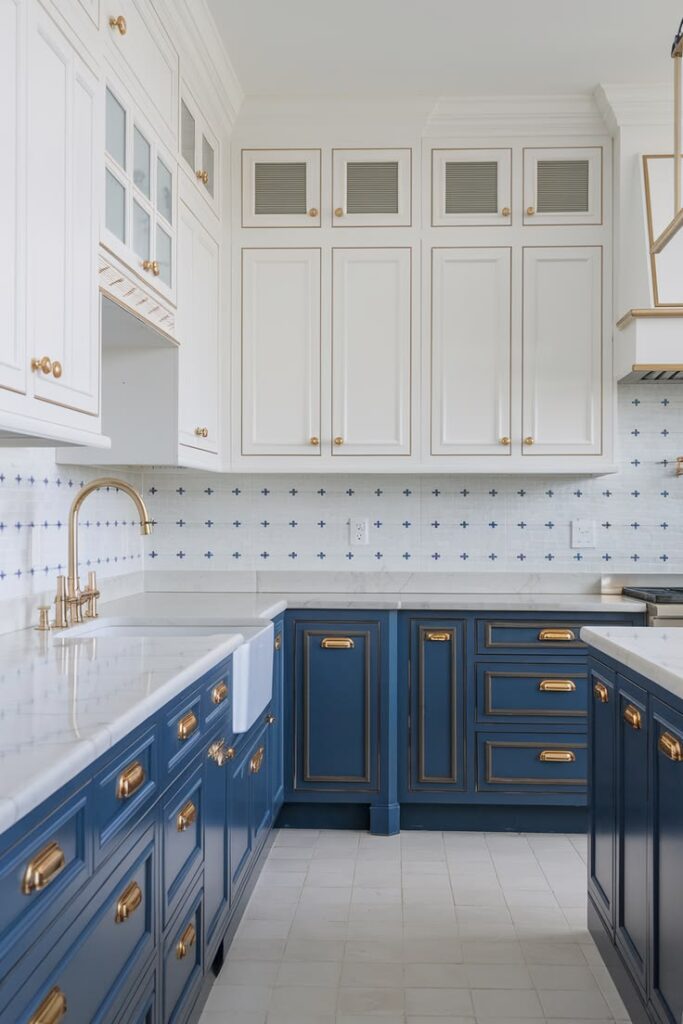20 Stunning Kitchen Design Ideas with Blue Cabinets (That'll Make You Fall in Love with Your Kitchen)