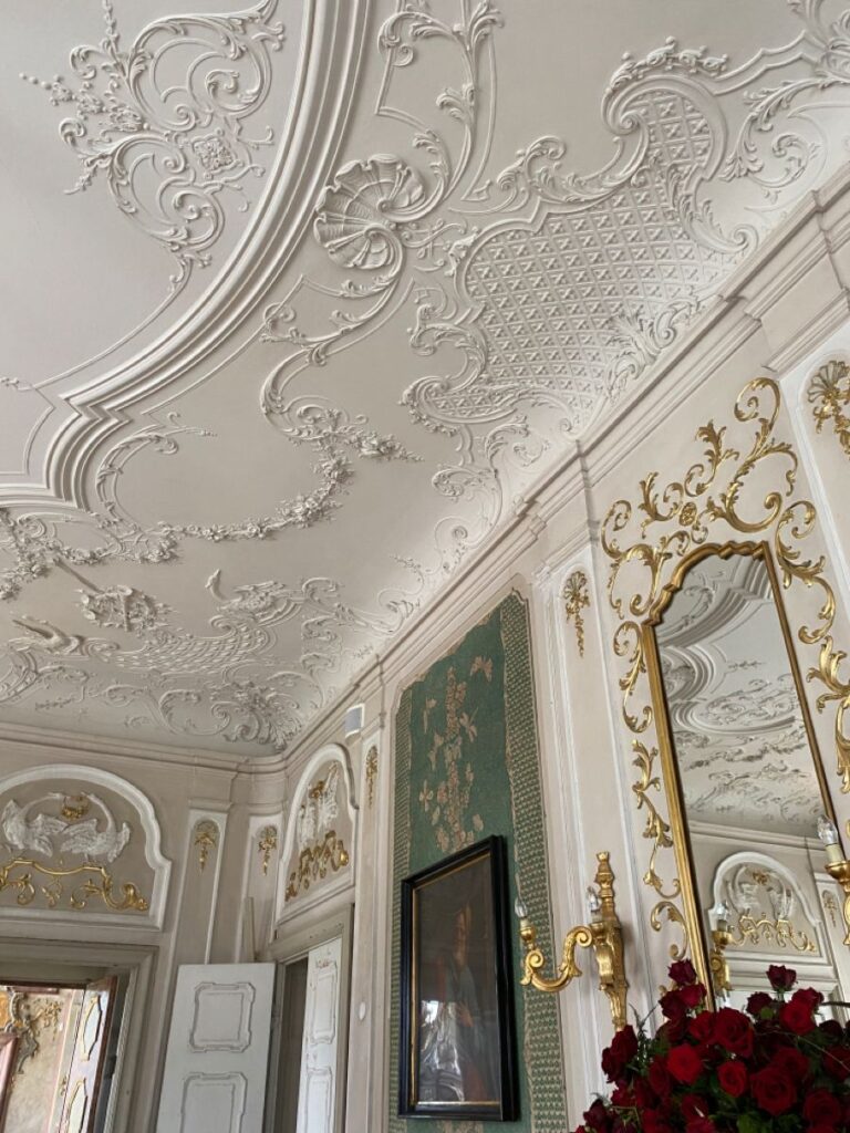 Italian Bedroom Design Ideas That Bring Old-World Elegance & La Dolce Vita Into Your Home